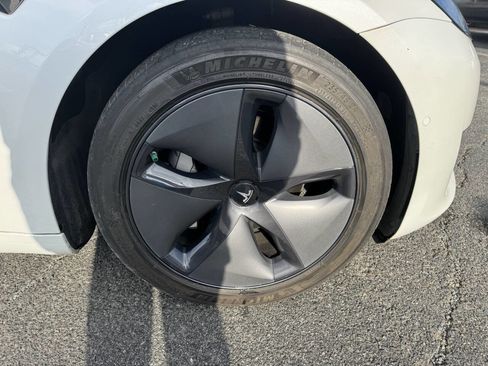Used 2020 Tesla Model 3 Long Range image 12
