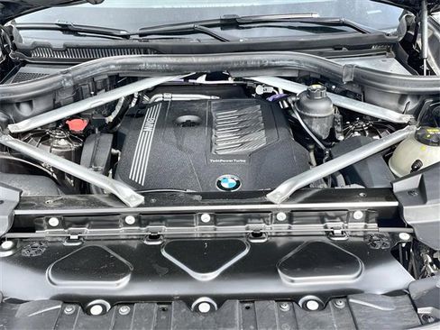 Used 2022 BMW X5 xDrive40i w/ Premium Package image 21