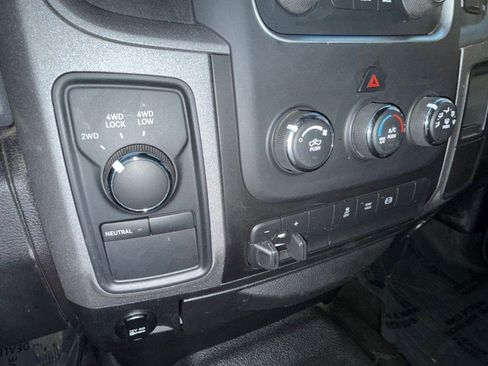 Used 2014 RAM 2500 Tradesman image 26