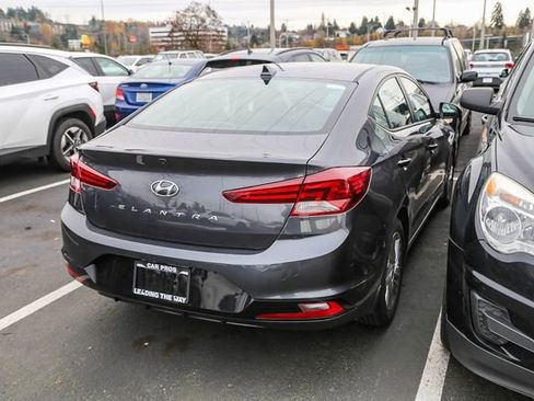 Used 2020 Hyundai Elantra SEL w/ Winter Weather Package image 9