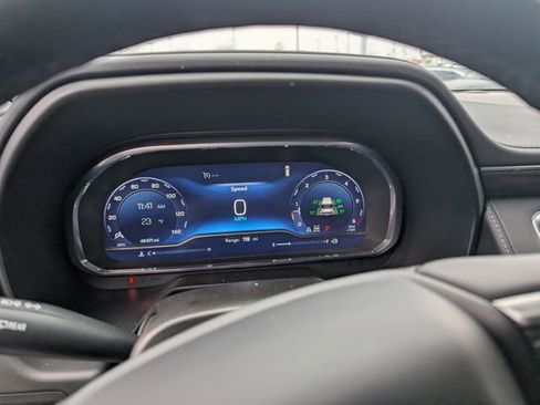 Used 2023 Chevrolet Tahoe Z71 w/ Luxury Package image 19