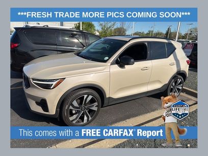 Used 2025 Volvo XC40 B5 Plus w/ Climate Package