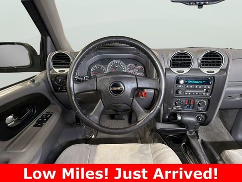 Used 2005 GMC Envoy SLE w/ Sle Preferred Equipment Group image 16