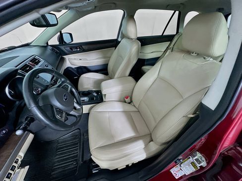 Used 2016 Subaru Outback 3.6R Limited AWD/4WD image 13