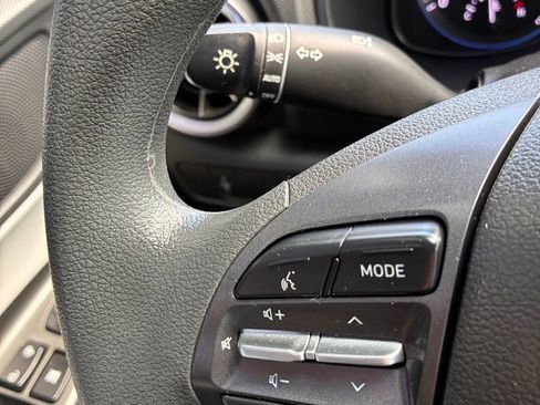 Used 2023 Hyundai Kona SEL AWD/4WD image 29
