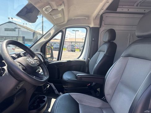 Used 2023 RAM ProMaster 2500 FWD image 10