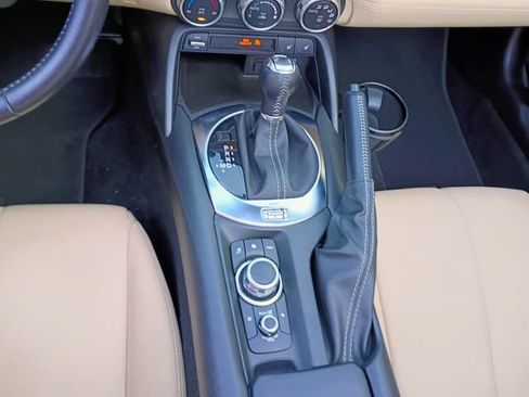 Used 2020 MAZDA MX-5 Miata RF Grand Touring RWD image 54