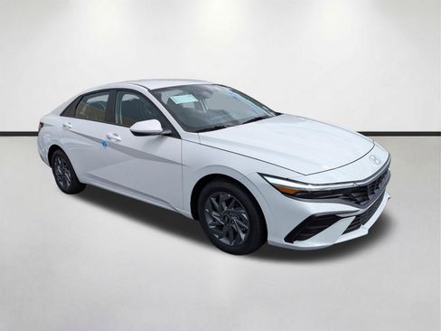 New 2026 Hyundai Elantra Sport FWD image 1