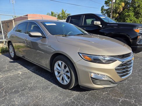 Used 2023 Chevrolet Malibu LT FWD image 2