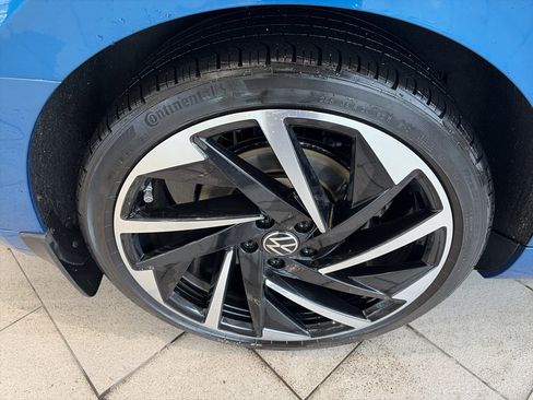 Used 2023 Volkswagen Arteon SEL Premium image 13