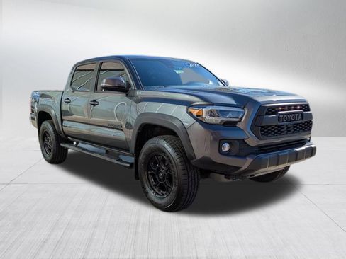 Used 2023 Toyota Tacoma TRD Off-Road w/ Black Out Package (TMS) AWD/4WD image 7