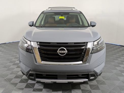 New 2025 Nissan Pathfinder Platinum w/ Cargo Package image 3