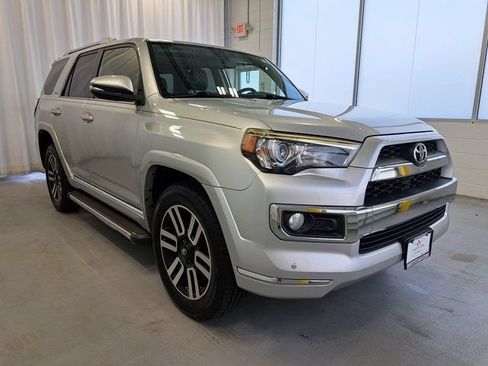 Used 2015 Toyota 4Runner Limited AWD/4WD image 4