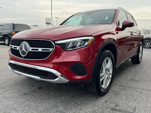 Used 2026 Mercedes-Benz GLC 300 image 9