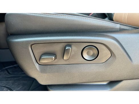 Used 2024 Chevrolet Silverado 3500 High Country AWD/4WD image 25