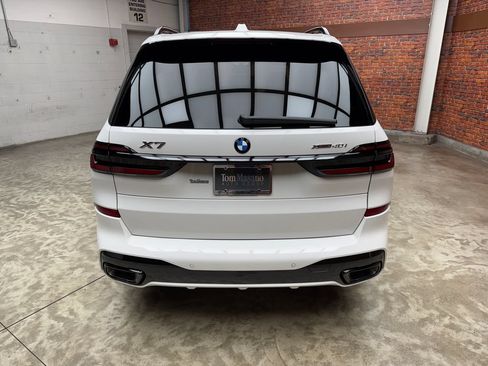 New 2027 BMW X7 xDrive40i w/ M Sport Package AWD/4WD image 5