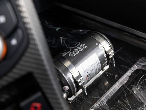 Used 2015 McLaren P1 image 26