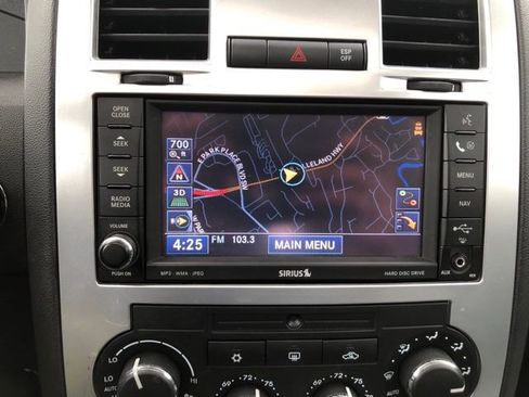 Used 2010 Chrysler 300 Touring image 42