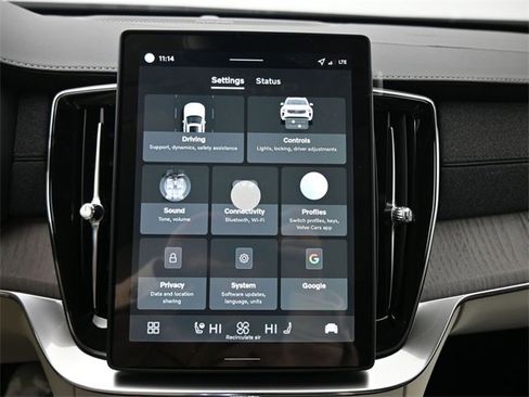 New 2026 Volvo XC90 B6 Ultra image 14