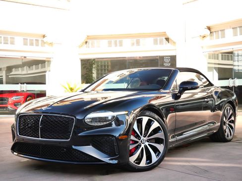 New 2026 Bentley Continental GTC image 8