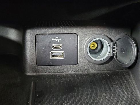 Used 2024 Ford Escape ST-Line image 21