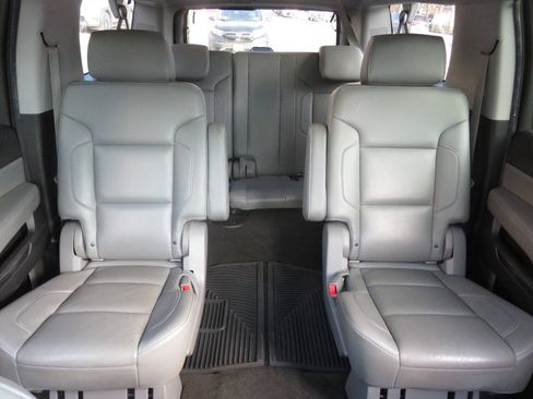 Used 2015 Chevrolet Suburban LT AWD/4WD image 22