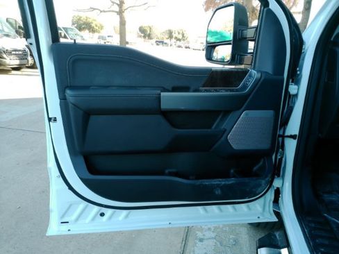 Used 2026 Ford F250 Lariat image 13