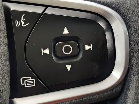 Certified 2023 Volvo XC60 B5 Core w/ Climate Package image 14