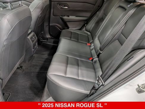 Certified 2025 Nissan Rogue SL w/ SL Premium Package AWD/4WD image 31