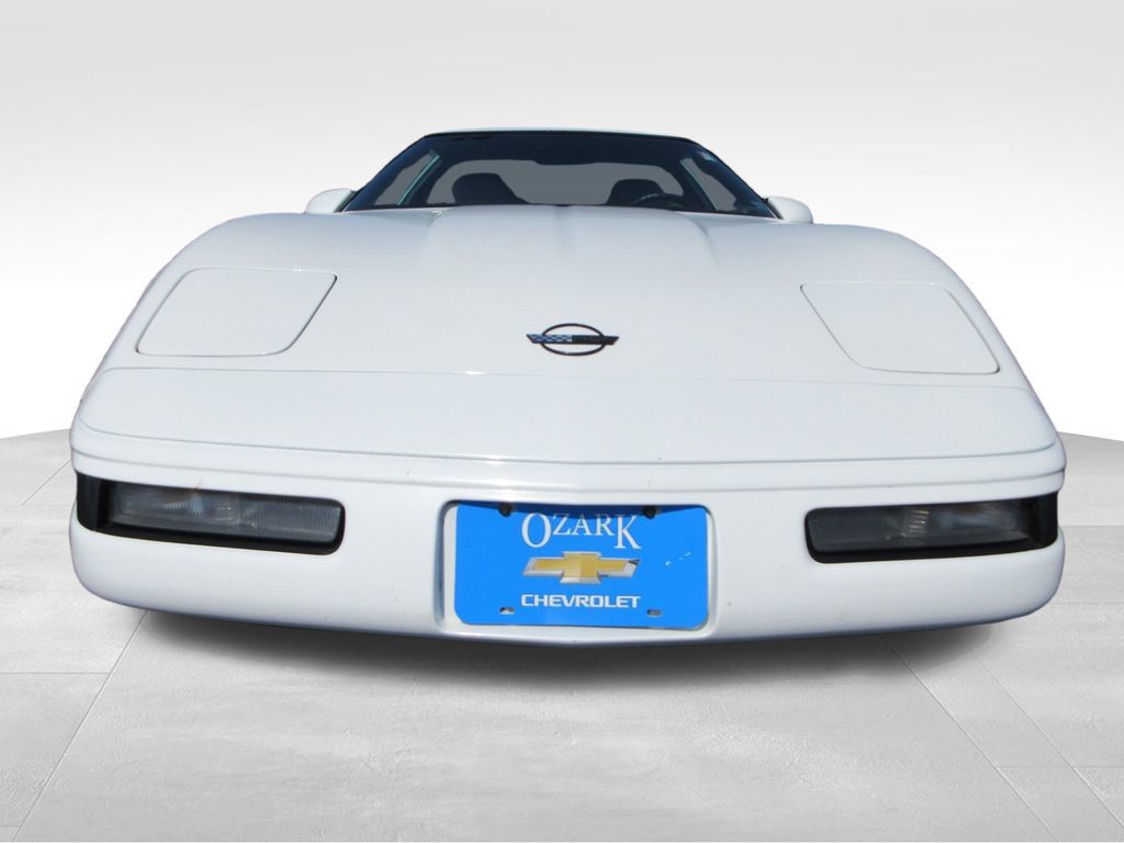 Used 1995 Chevrolet Corvette Coupe RWD image 8