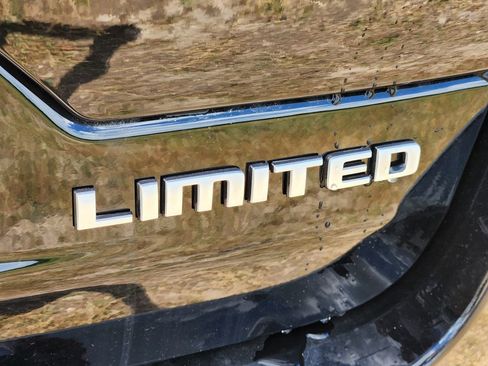 New 2026 Jeep Grand Cherokee Limited RWD image 8