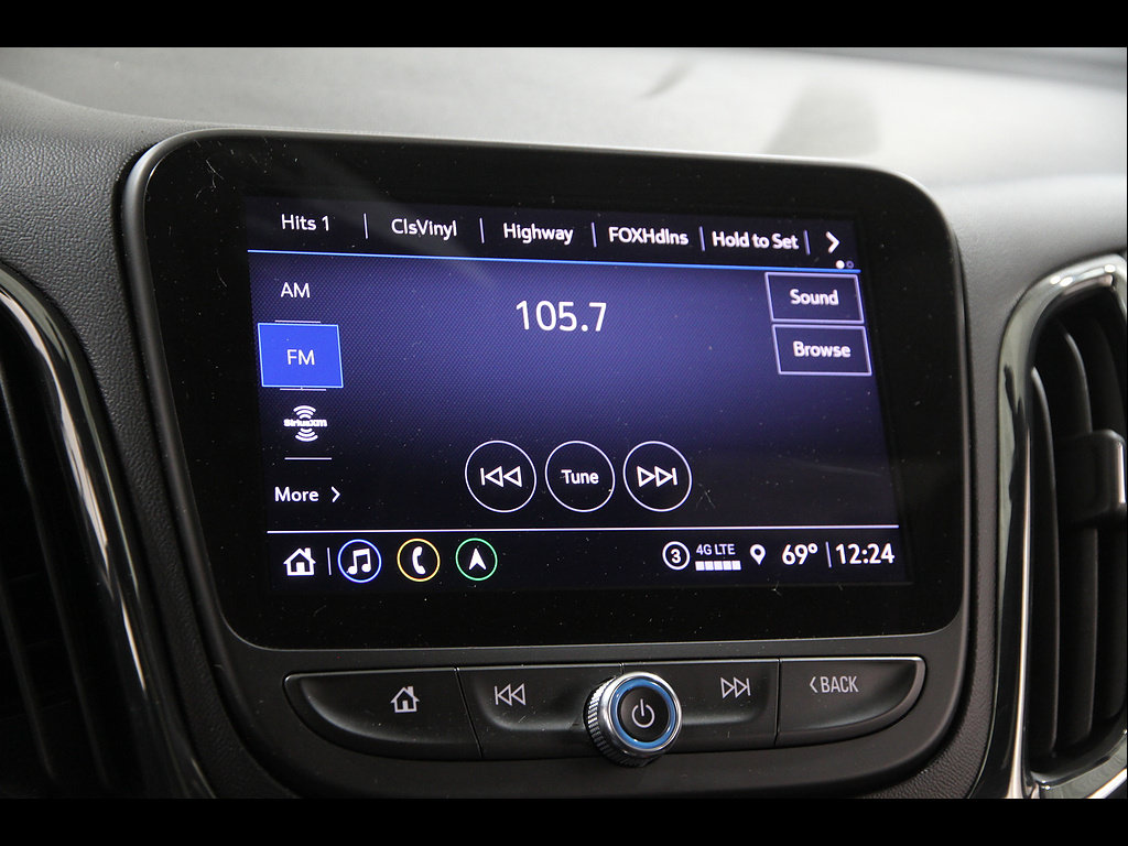 Certified 2022 Chevrolet Equinox RS w/ Infotainment Package FWD image 10