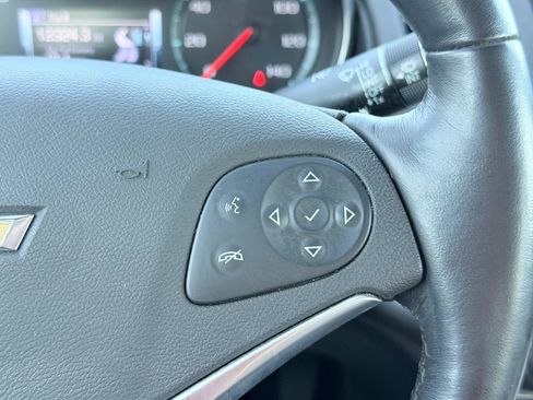 Used 2018 Chevrolet Impala LT w/ Sunroof and Spoiler Package FWD image 17