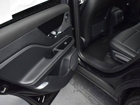 New 2025 Lincoln Corsair Reserve w/ Equipment Group 202A image 12