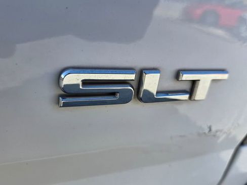 Used 2015 GMC Canyon SLT image 16