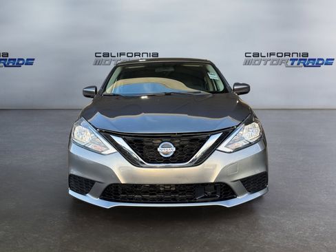 Used 2018 Nissan Sentra SV FWD image 2