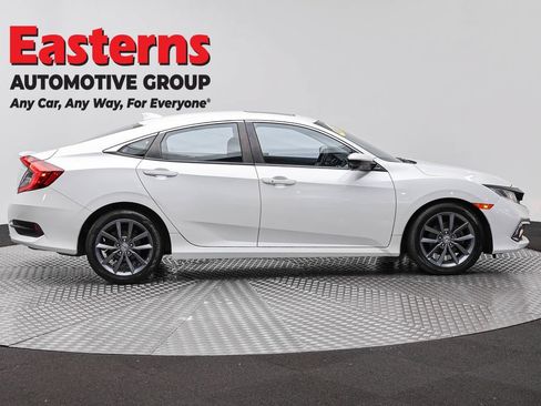 Used 2019 Honda Civic EX image 4
