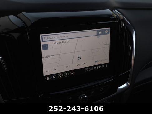 Used 2023 Chevrolet Traverse Premier image 21