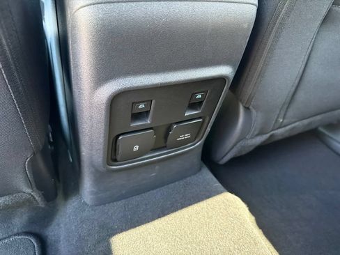 Used 2022 Ford Bronco Wildtrak AWD/4WD image 32