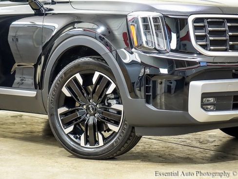Used 2023 Kia Telluride SX image 3