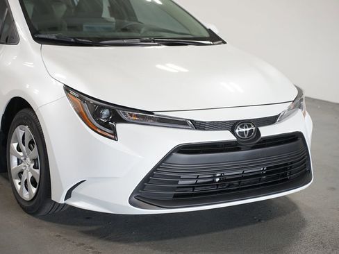 New 2026 Toyota Corolla LE image 4