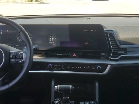 Used 2025 Kia Sportage SX FWD image 17