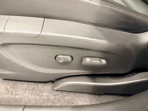 Used 2018 Buick Encore Preferred FWD image 18