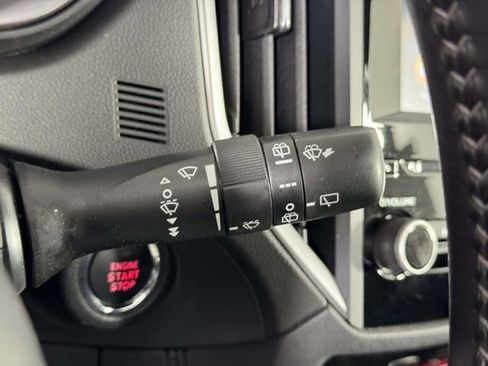 Used 2023 Subaru Forester Premium AWD/4WD image 24