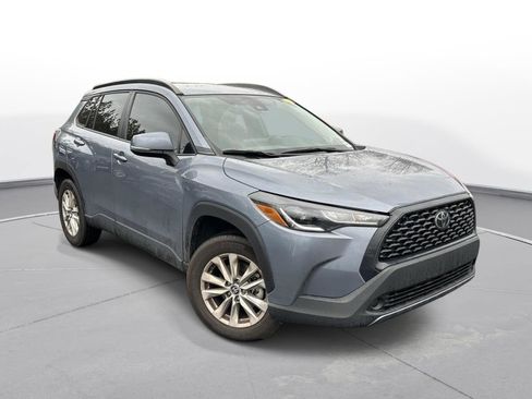 Used 2022 Toyota Corolla Cross LE image 4