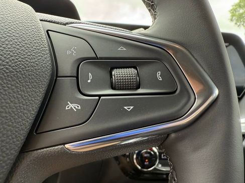 New 2025 Chevrolet Trax LT w/ Driver Confidence Package FWD image 25