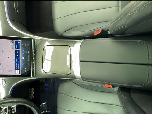 Used 2025 Mercedes-Benz CLE 300 4MATIC Coupe image 34