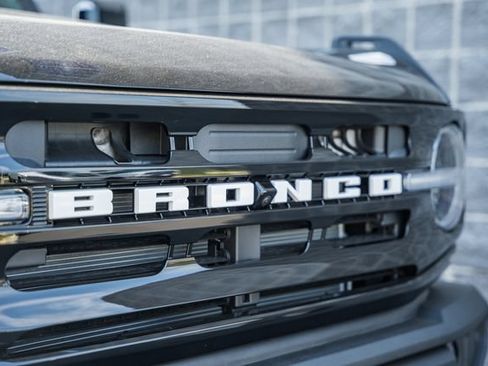New 2026 Ford Bronco Outer Banks w/ Sasquatch Package AWD/4WD image 16