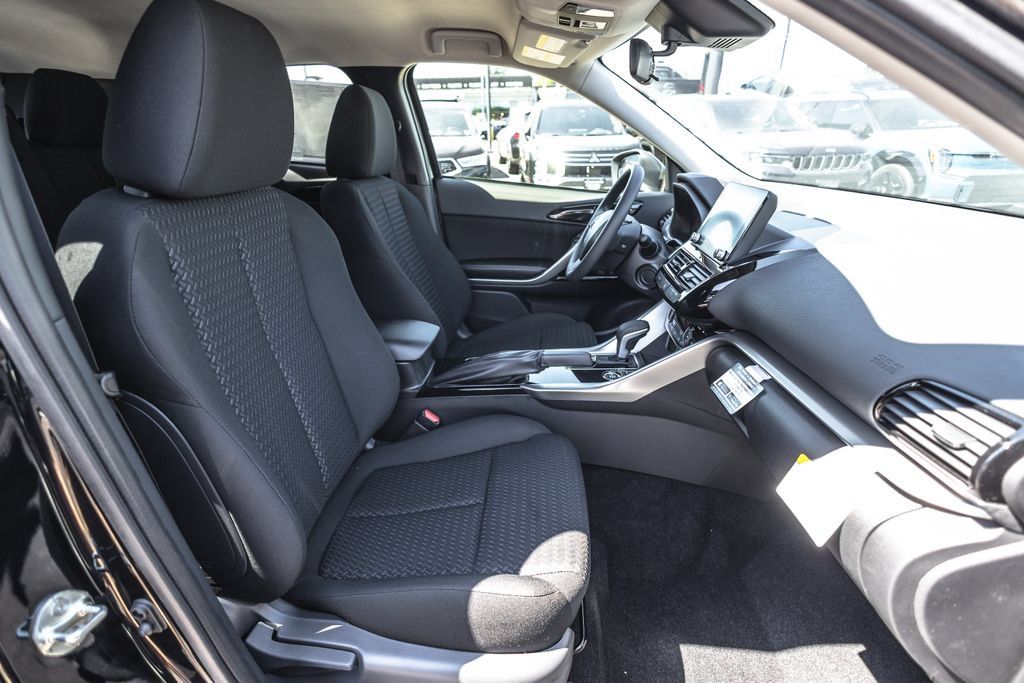 New 2026 Mitsubishi Eclipse Cross LE AWD/4WD image 25