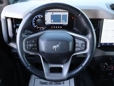 Used 2023 Ford Bronco Wildtrak image 24